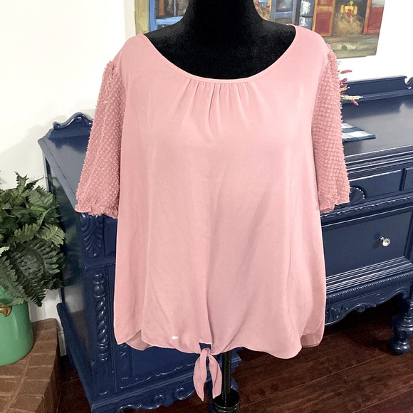 retrology Tops - Retrology Blouse 2X